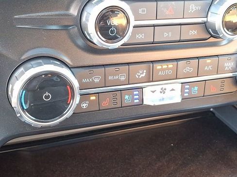 Used 2025 Ford F250 King Ranch w/ Chrome Package image 21