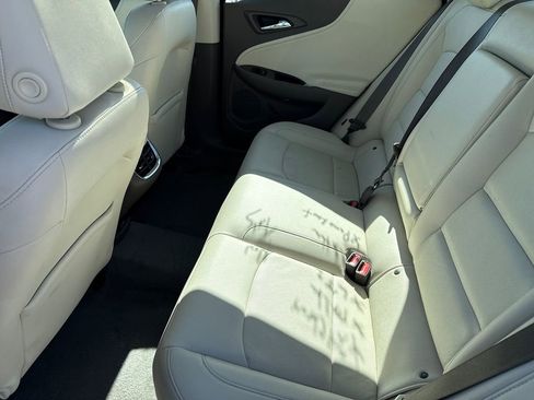 Used 2024 Chevrolet Malibu LT FWD image 17