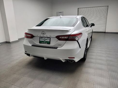 Used 2019 Toyota Camry XSE FWD image 7