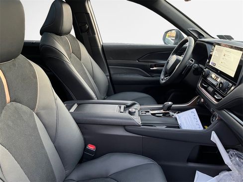 New 2026 Toyota Grand Highlander MAX Platinum image 29