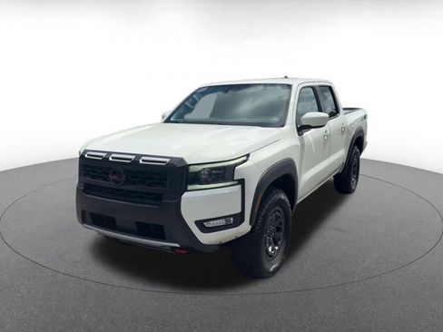 Used 2026 Nissan Frontier PRO-4X AWD/4WD image 4