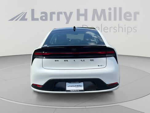 New 2026 Toyota Prius Limited FWD image 4