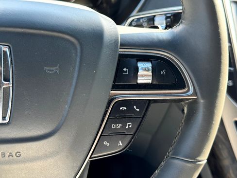 Used 2019 Lincoln Nautilus Reserve w/ Driver Assistance Package image 26