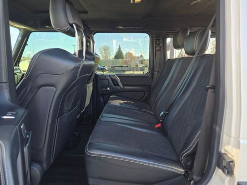 Used 2018 Mercedes-Benz G 550 Squared image 18