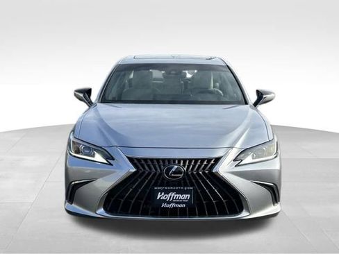 Certified 2024 Lexus ES 300h w/ Luxury Package image 2