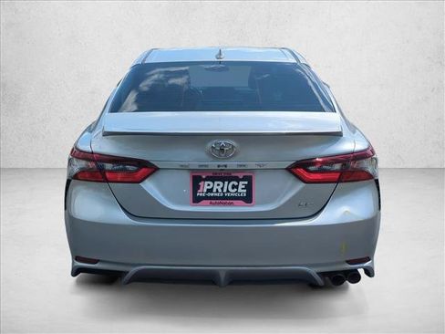 Used 2021 Toyota Camry SE FWD image 7