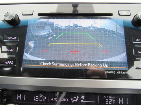 Used 2016 Subaru Legacy 2.5i Limited image 22