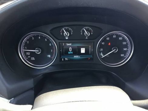 Used 2019 Buick Enclave Essence FWD image 16