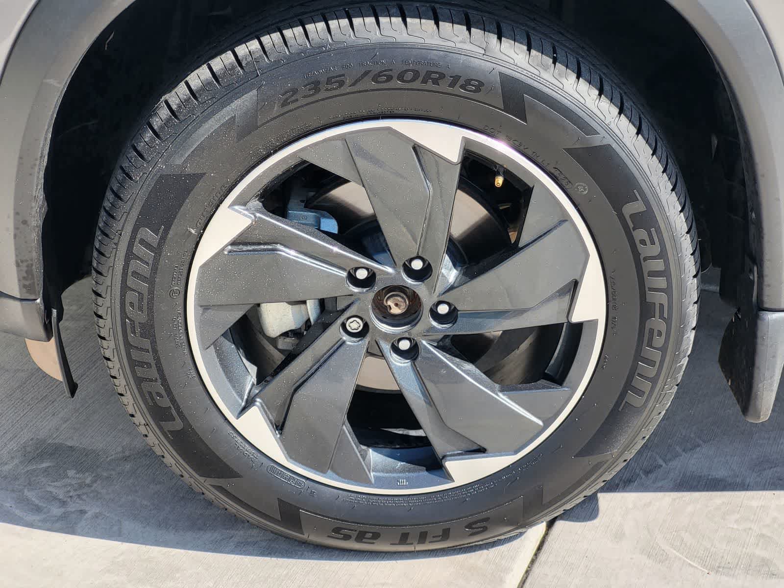 Used 2024 Nissan Rogue SV AWD/4WD image 9