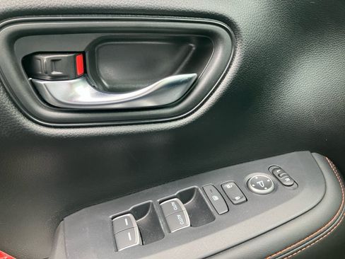 Certified 2024 Honda HR-V Sport image 36