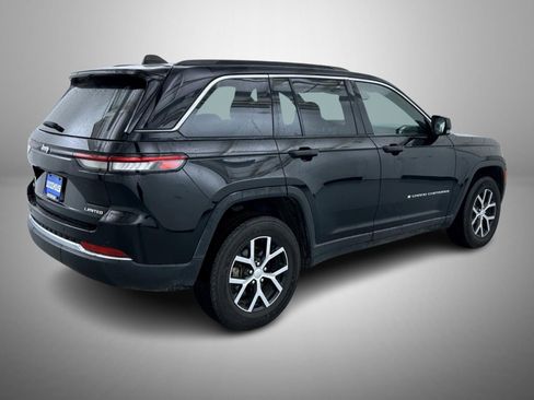 Certified 2024 Jeep Grand Cherokee Limited image 5