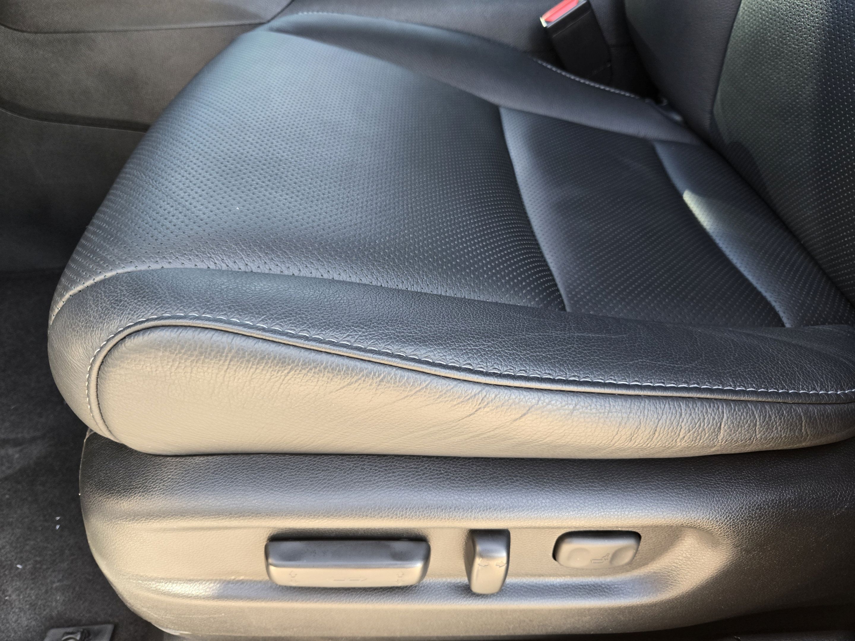 Used 2023 Honda Passport EX-L image 22