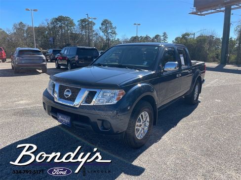 Used 2019 Nissan Frontier SV image 3