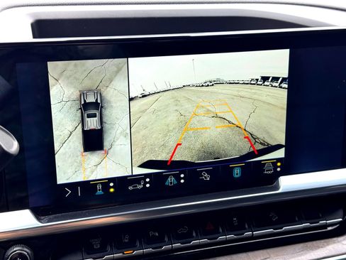 Used 2024 Chevrolet Silverado 2500 LTZ w/ LTZ Plus Package image 31