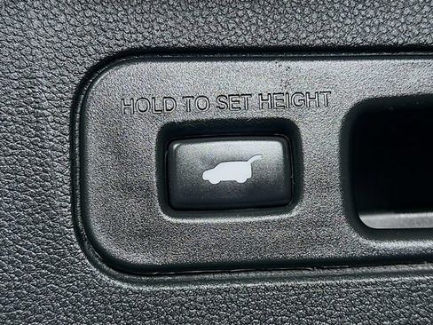 Certified 2023 Honda Pilot TrailSport image 14