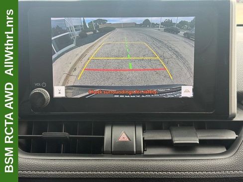 Used 2023 Toyota RAV4 LE AWD/4WD image 17