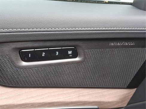 New 2026 Volvo XC90 B6 Plus w/ Protection Package Premier image 9