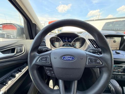 Used 2019 Ford Escape SE FWD image 15
