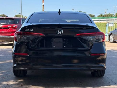 Used 2022 Honda Civic LX image 4