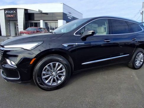 Certified 2023 Buick Enclave Essence image 6