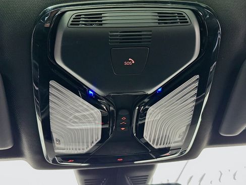 Used 2022 BMW M3 Executive 6-Speed Manual w/ Executive Package image 18