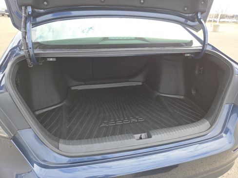 Used 2023 Honda Accord EX image 19