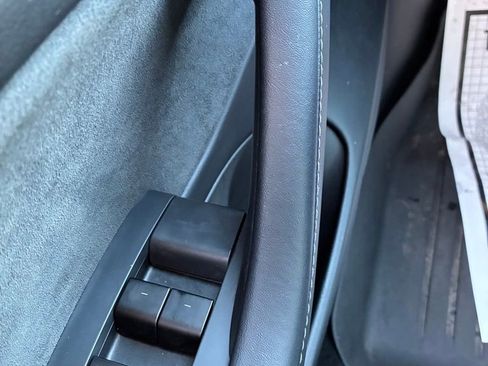 Used 2021 Tesla Model 3 Performance image 24