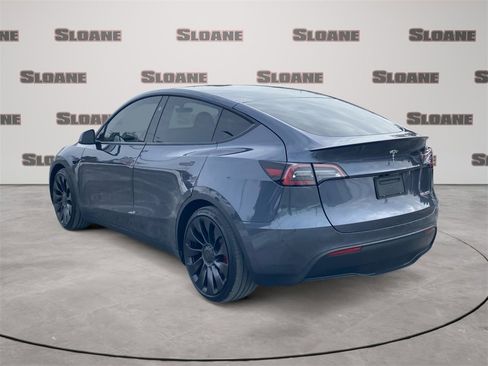 Used 2023 Tesla Model Y Performance image 3