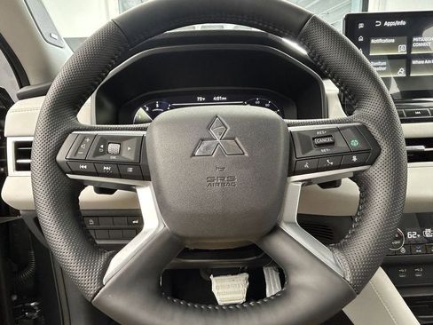 New 2026 Mitsubishi Outlander SEL FWD image 25