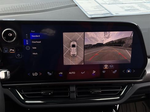 New 2026 Chevrolet Equinox EV RS image 13