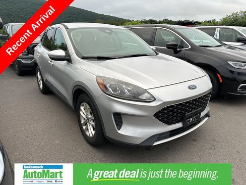 Used 2020 Ford Escape SE FWD image 1