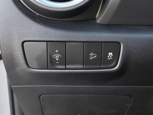 Used 2023 Hyundai Kona SEL w/ Convenience Package image 24