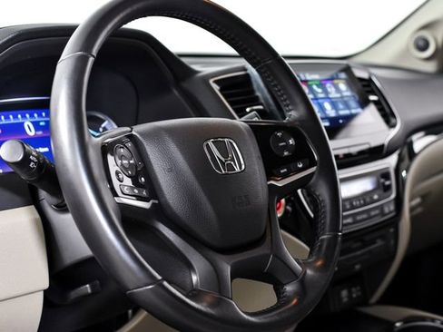Used 2019 Honda Pilot Touring image 25