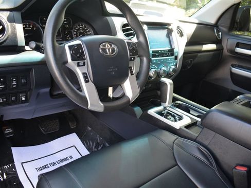 Used 2020 Toyota Tundra SR5 w/ TRD 18" Wheel Package AWD/4WD image 10