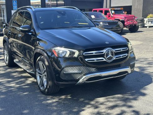 Used 2022 Mercedes-Benz GLE 350 4MATIC w/ Premium Package image 6