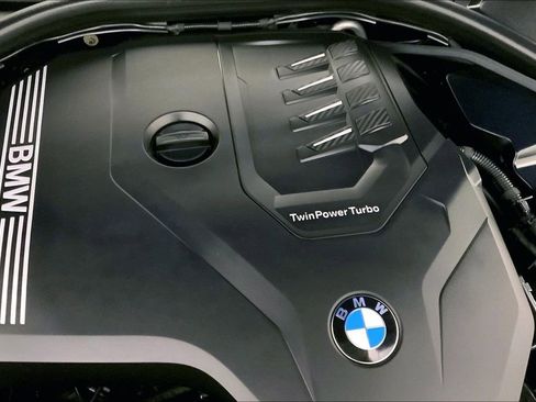 Used 2023 BMW 330i xDrive Sedan w/ M Sport Package AWD/4WD image 31