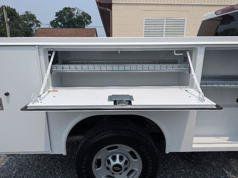 Used 2024 Chevrolet Silverado 2500 W/T w/ WT Convenience Package AWD/4WD image 15