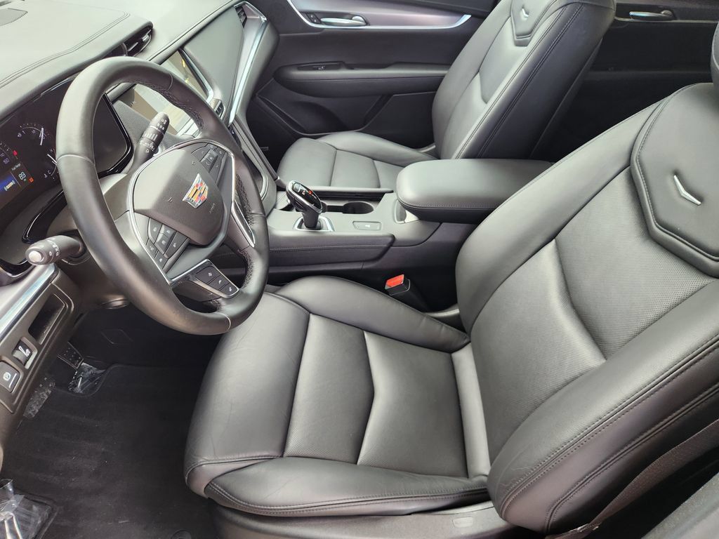 Used 2019 Cadillac XT5 Luxury FWD image 13