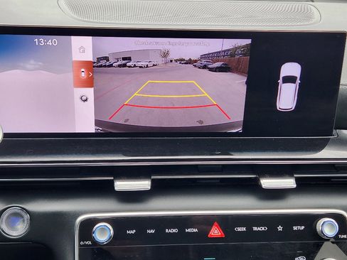 Used 2025 Genesis GV80 2.5T Standard image 17