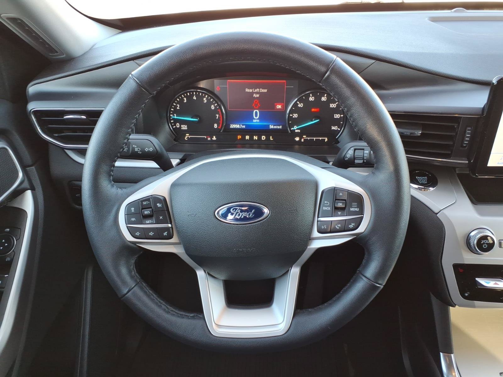 Used 2023 Ford Explorer XLT w/ Equipment Group 202A AWD/4WD image 23