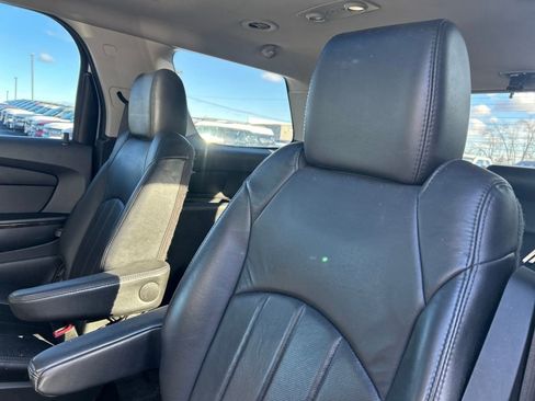 Used 2012 GMC Acadia Denali image 20