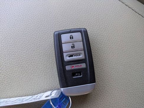 Used 2020 Acura MDX FWD w/ Technology Package image 36