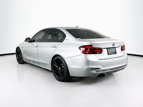 Used 2018 BMW 330e image 5