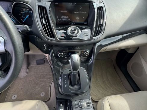 Used 2014 Ford Escape Titanium image 19