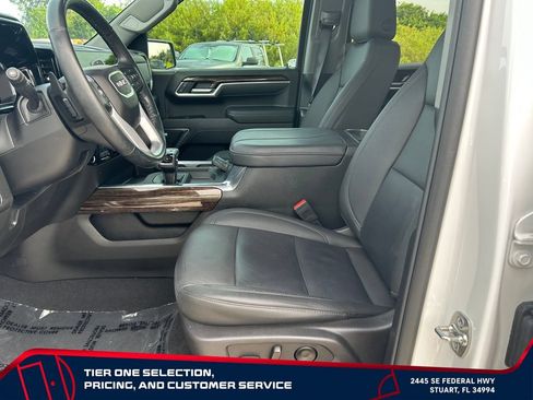 Used 2025 GMC Sierra 1500 Elevation w/ Elevation Premium Package AWD/4WD image 9