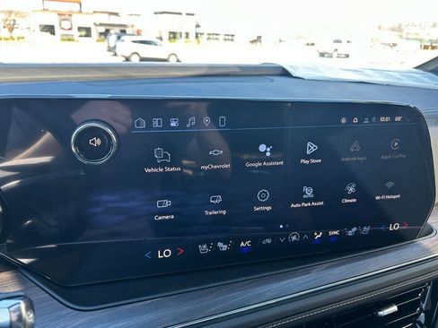 New 2026 Chevrolet Tahoe Premier w/ Sun And Tow Package AWD/4WD image 12