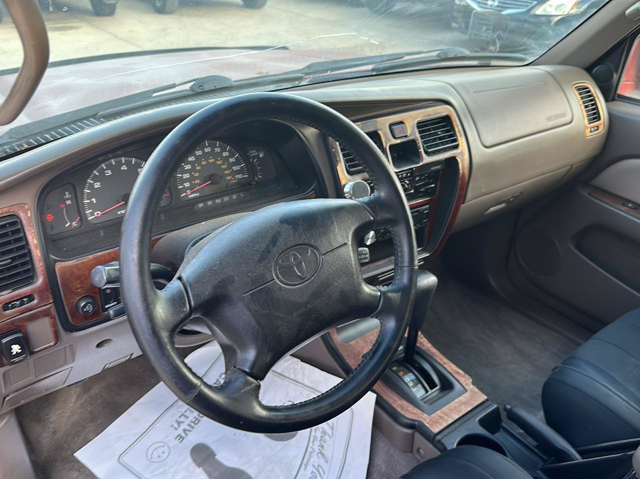 Used 2000 Toyota 4Runner SR5 w/ Upgrade Value Pkg 4 RWD image 10