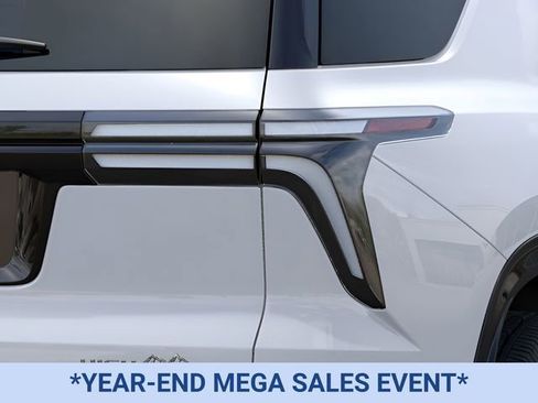 New 2026 Chevrolet Traverse High Country image 11