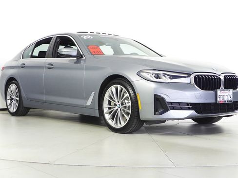 Certified 2023 BMW 530i w/ Convenience Package RWD image 4
