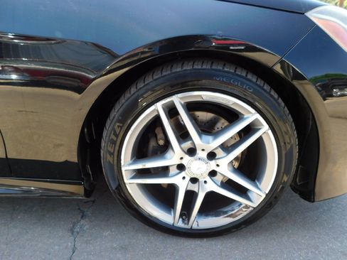 Used 2014 Mercedes-Benz E 350 4MATIC Sedan image 9